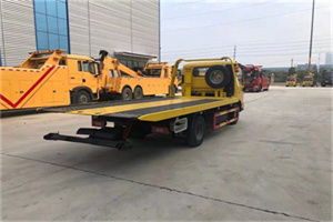 丰镇非事故拖车